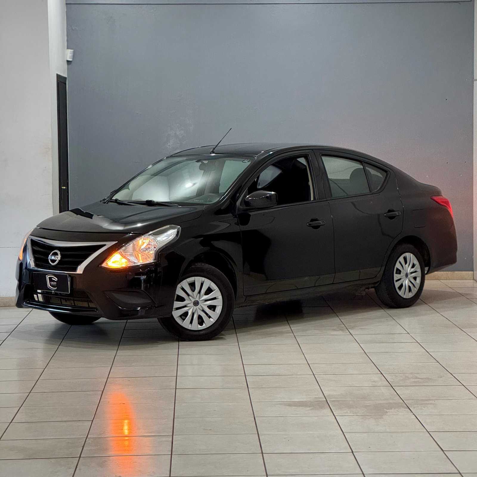 Nissan Versa 1.0 12v FlexStart 4p Mec. 2018