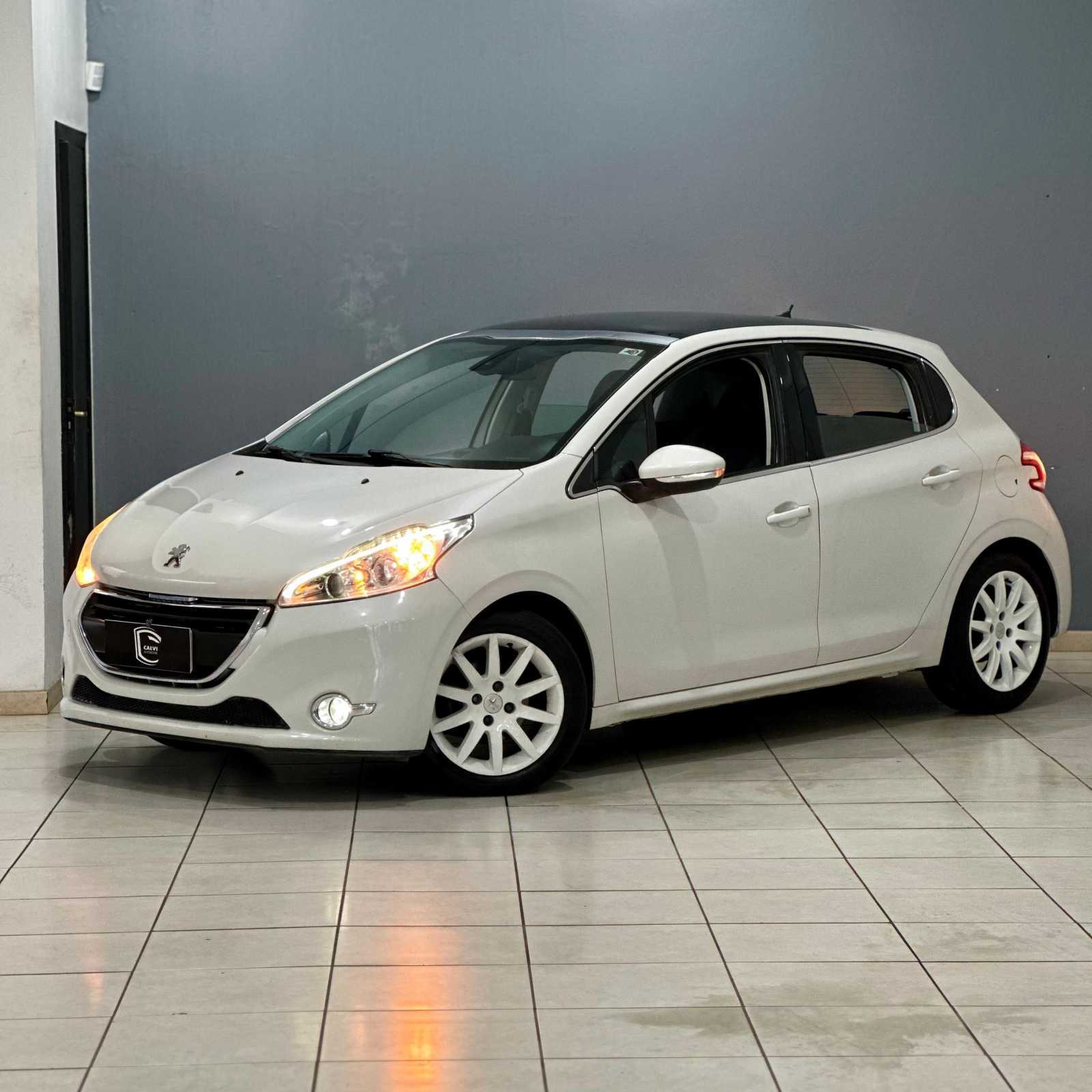 Peugeot 208 Griffe 1.6 16v 2014
