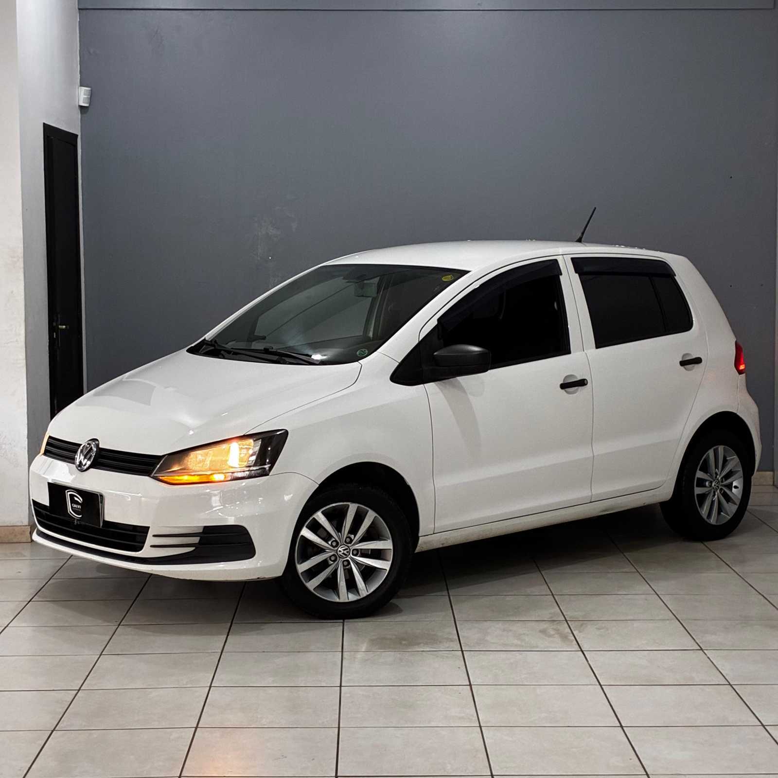 Volkswagen Fox Trendline 1.0 12v 5p 2017
